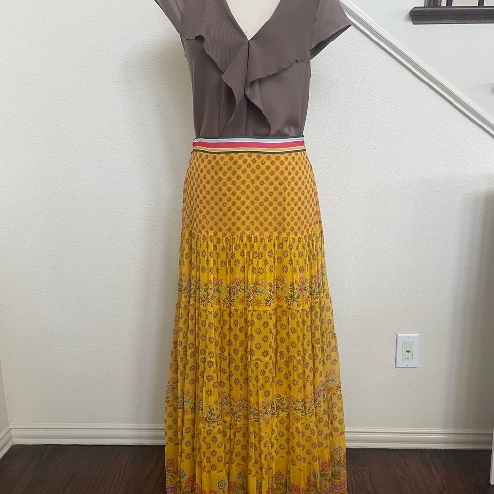 Anthropologie Tanvi Kedia brand. Size 10,Floral Maxi,bead & pearl accents,lined